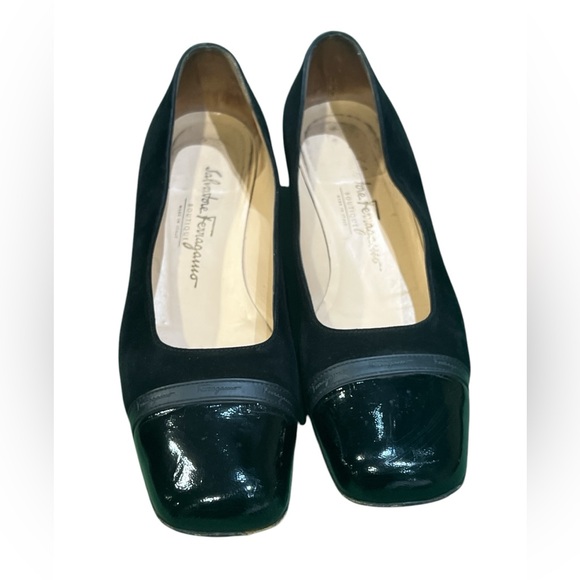 Salvatore Ferragamo Square Toe Pumps Black Suede Size 11. - Picture 3 of 7